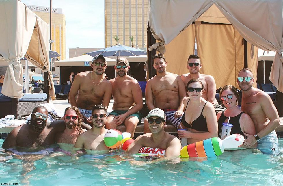 50 Poolside Pics Of The Vegas Strips Only Lgbtq Pool Party