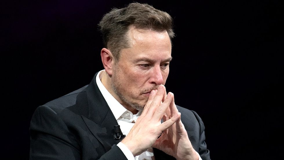 Elon Musk transphobe