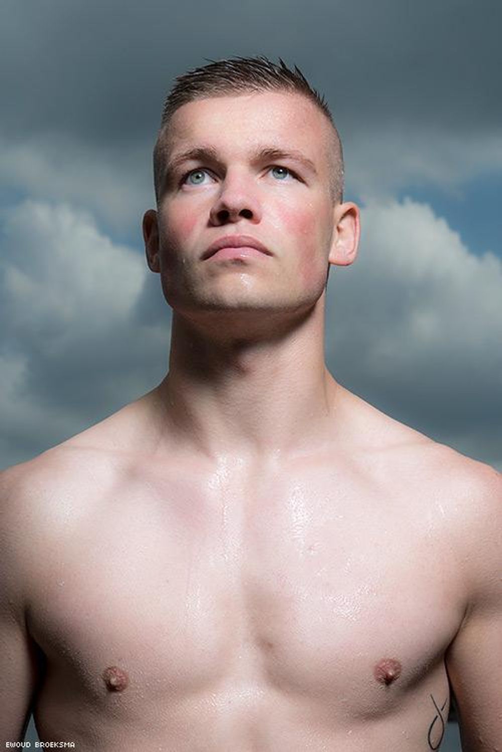 35 Shots of Beach, Water, and the Natural Nudity of Young Athletes