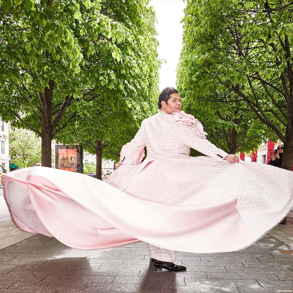 Photos Harvey Guillén on Bringing His Queer, Fat POC Self to the Met Gala