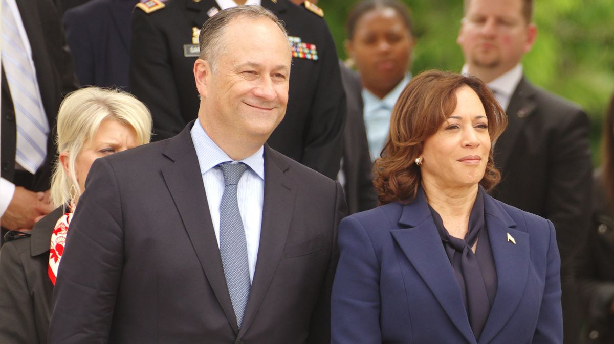 Kamala Harris and her husband Doug Emhoff