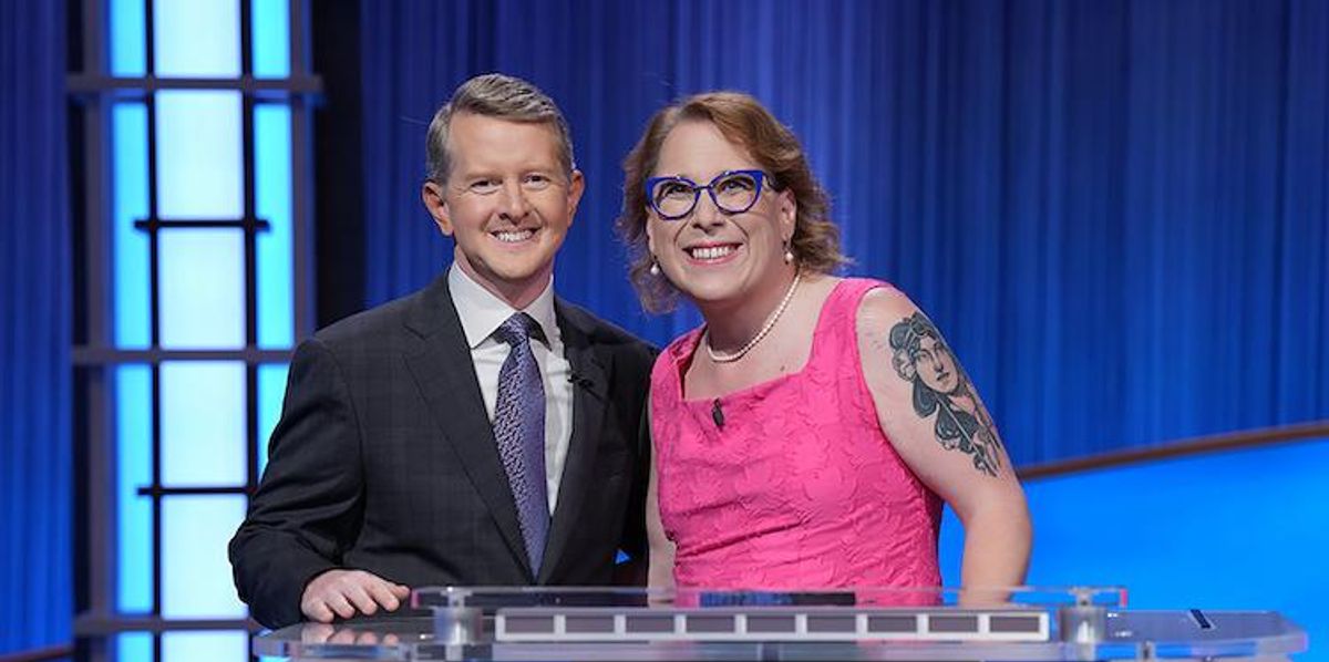 See Photos from 'Jeopardy!' Champ Amy Schneider's Intimate Wedding