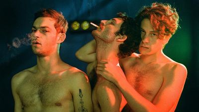 Homoerotic Porn Movies 1979 - Knife + Heart' Shows How to Survive Third-Rate Gay Porn in 1979 Paris