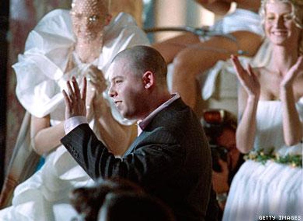 Alexander McQueen, Designer, Is Dead at 40 - Fashion Week - The New York  Times