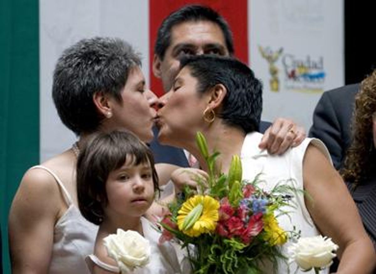 Mexicocitymarriage_0