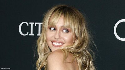 400px x 225px - Miley Cyrus Responds to Backlash for Saying 'You Don't Have to Be Gay'