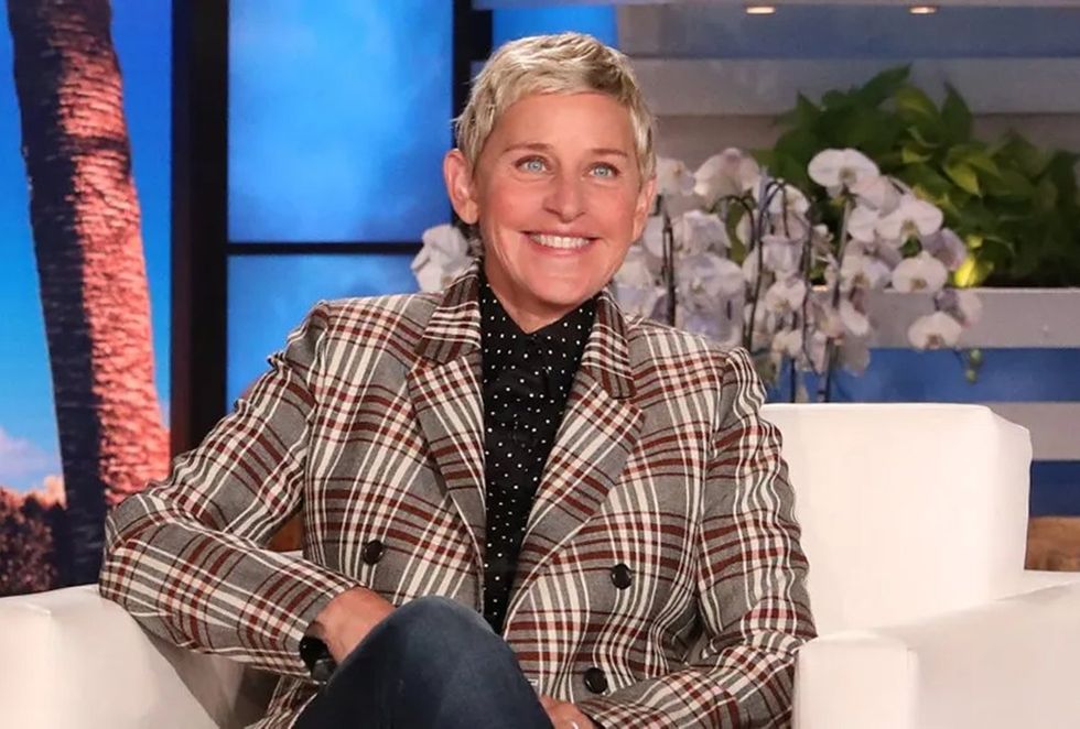 NO NATIVE CAPTION PROVIDED: lesbian talk show host ellen degeneres on the set of her daytime show