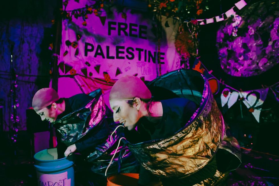 Photo Gallery Full Moon Drag Troupe Anti-Zionist Jewish Queer Artists HOT 2 ROT Sukkot Drag Outdoor Community Garden Spectacular Brooklyn, New York