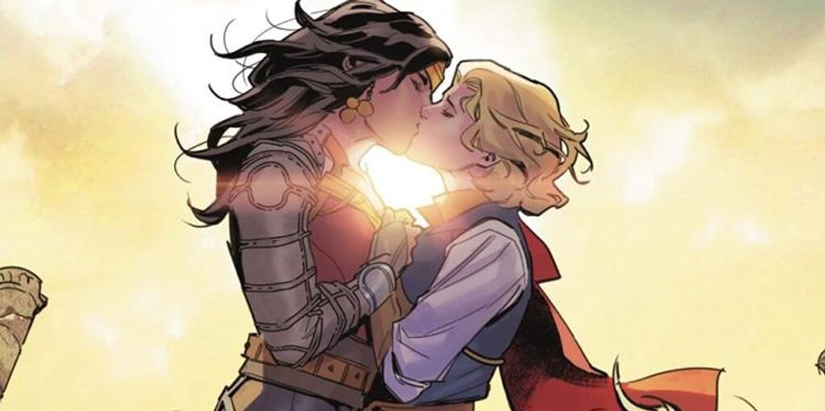 Anime Lesbian Cartoon Porn Comics - Wonder Woman Has a Super Girlfriend in a New Comic Series