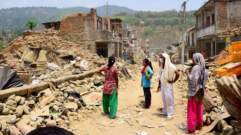 World Humanitarian Day nepal earthquake cleanup