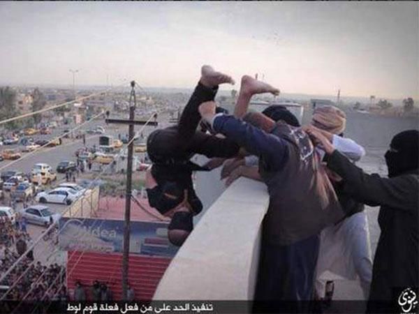 Report Isis Executes More Men In Iraq Claiming They Are Gay