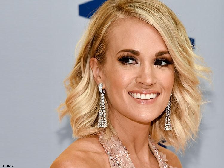 Carrie Underwood's Performance at Christian Event Draws Religious Right