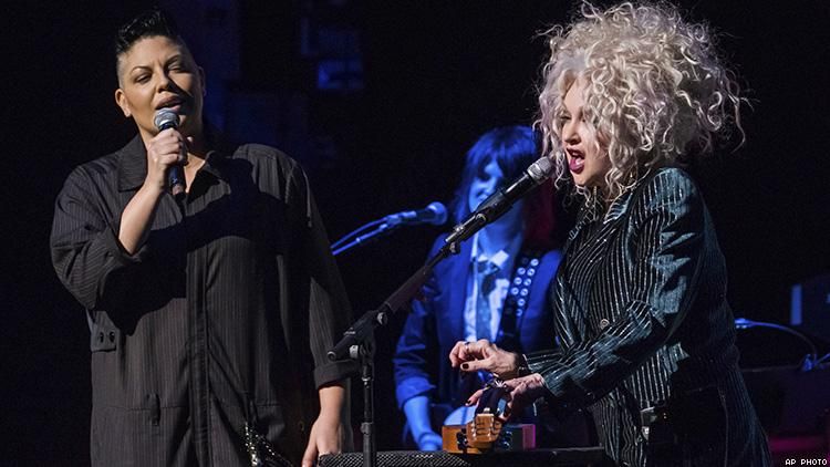 Sara Ramirez and Cyndi Lauper