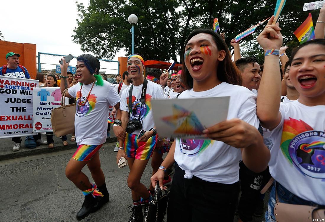 64 Sexy and Sensational Pride Photos From Around the World