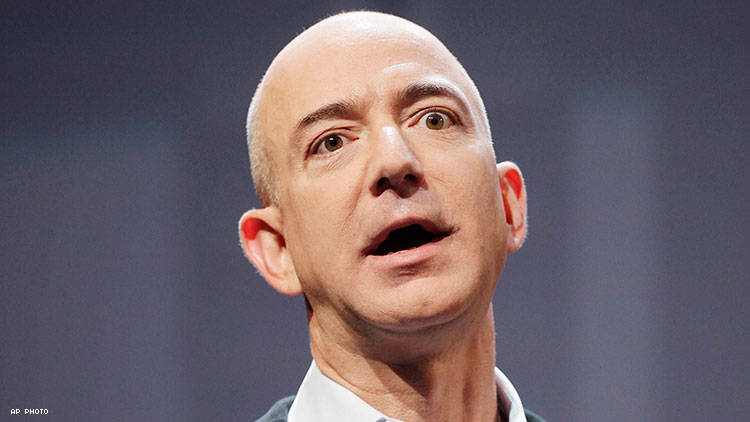 Jeff Bezos Accuses 'National Enquirer' of Blackmail Over Nude Photos