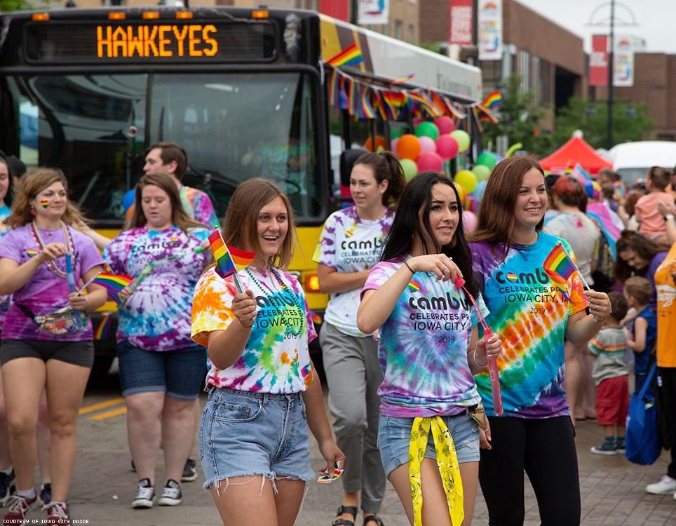 39 Photos of Iowa City Pride Bring Out the Sunshine