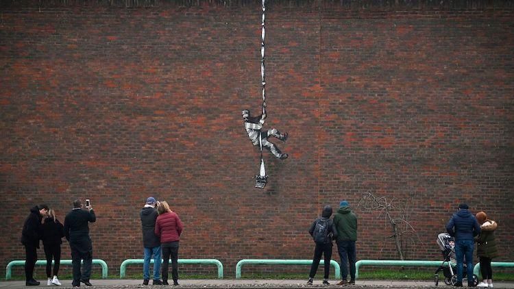 Banksy's mural at Reading Gaol