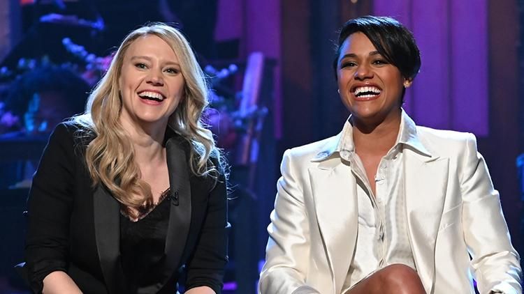 Kate McKinnon and Ariana DeBose