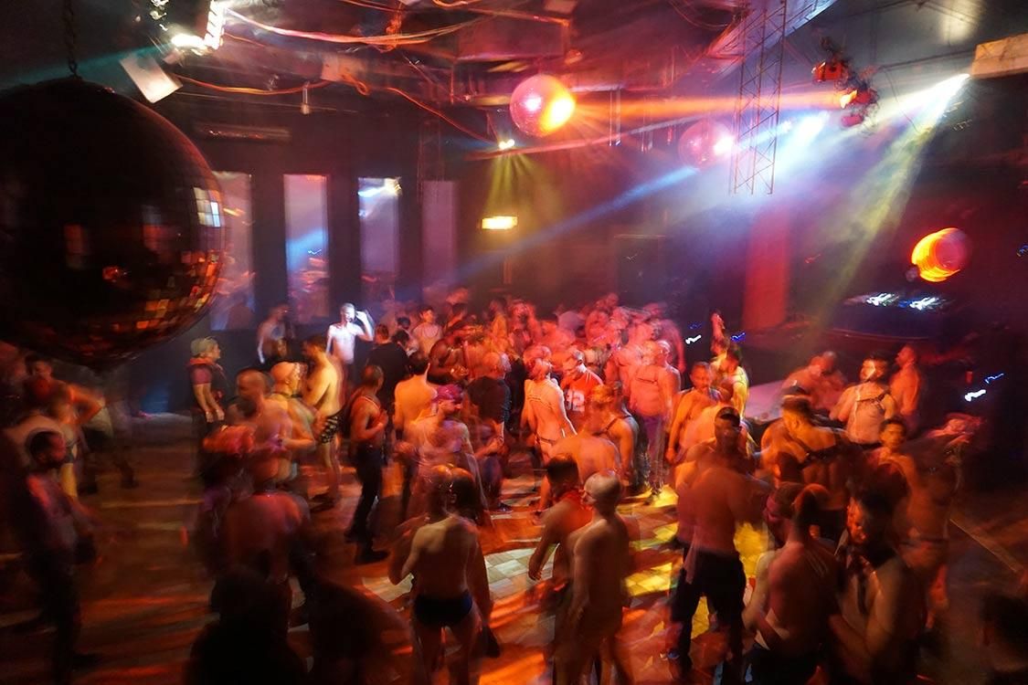 gay sex parties in chicago